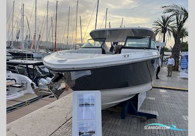 Regal LS6 Bowrider Motorboat 2025, with Mercruiser engine, Spain