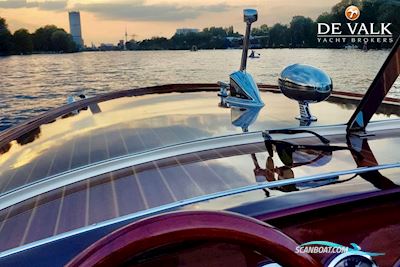 Retro Classic 8.3 Motorboat 2025, with Selectable engine, Germany