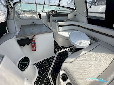 Rinker 280 Cabin Cruiser Motorboat 2008, with Volvo engine, United Kingdom