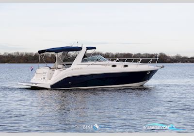 Rinker 342 Fiesta Vee Motorboat 2002, with MerCruiser is een merk van inboard- en sterndrive-motoren van de Amerikaanse fabrikant Mercury Marine. Ze staan bekend om betrouwbare, krachtige moto engine, The Netherlands