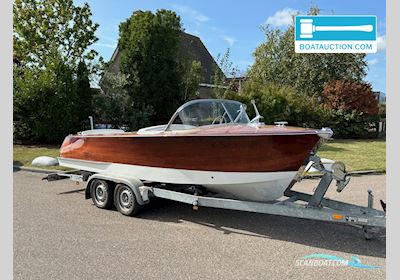 Rio Bonito Motorboat 1964, with Chris Craft engine, The Netherlands