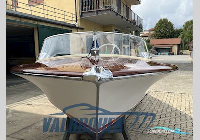 Riva Junior Motorboat 1967, with Riva engine, Italy