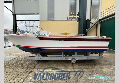 Riva Junior Motorboat 1967, with Riva engine, Italy