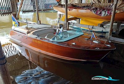 Riva Riviera Runabout Swiss Craft Motorboat 1962, with Chevy engine, The Netherlands