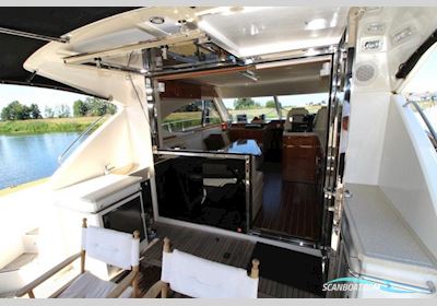 Riviera 4700 Sport Yacht Motorboat 2007, with Caterpillar 575 pk. engine, The Netherlands