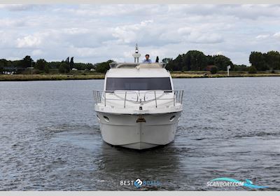 Rodman R-38 Motorboat 2002, with Volvo Penta Produceert Dieselmotoren Die Bekendstaan om Hun Kracht, Duurzaamheid en Efficiënt Brandstofverbruik. Ze Worden Veel Gebruikt in de Plezie engine, The Netherlands