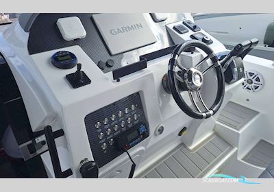 Saver 330 WA Motorboat 2025, with Suzuki engine, Spain