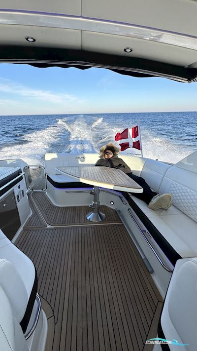 Sea Ray 320 Sundancer OB Motorboat 2021, with Mercury engine, Denmark