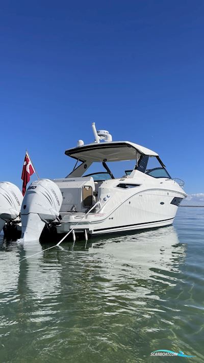 Sea Ray 320 Sundancer OB Motorboat 2021, with Mercury engine, Denmark