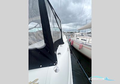 Sea Ray 410 Sundancer Motorboat 2000, with Caterpillar engine, Denmark