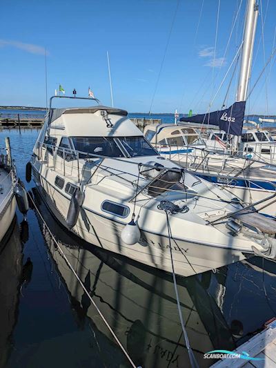 Sealine 305 Flybridge Motorboat 1986, with Volvo Penta engine, Denmark