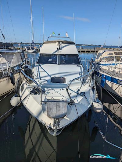 Sealine 305 Flybridge Motorboat 1986, with Volvo Penta engine, Denmark