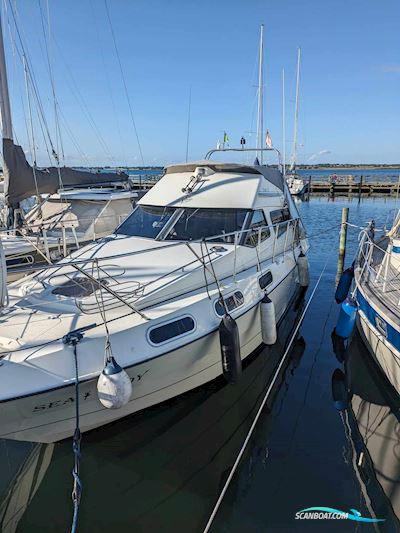 Sealine 305 Flybridge Motorboat 1986, with Volvo Penta engine, Denmark