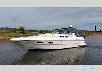 Sealine 328 Sport Bridge Motorboat 1990, with Volvo Penta engine, The Netherlands