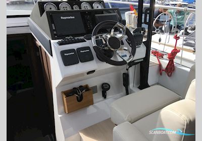 Sealine C330 Motorboat 2017, with Volvo Penta engine, Germany