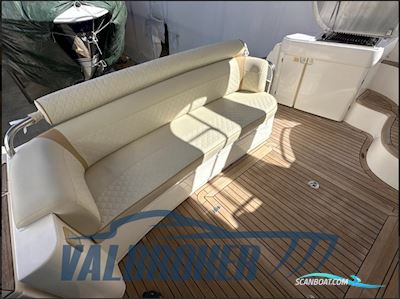 Sealine F 42/5 Motorboat 2007, with Volvo Penta D6 engine, Italy
