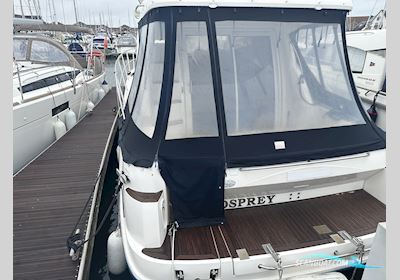 Sealine F34 Motorboat 2004, with Volvo Penta engine, United Kingdom