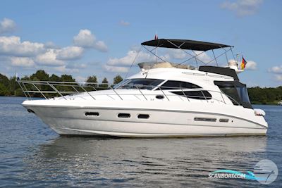 Sealine F42/5 Fly Motorboat 2004, with Volvo Penta engine, The Netherlands