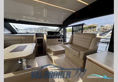 Sealine F430 Motorboat 2020, with Volvo Penta Ips 600 engine, France