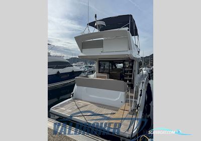 Sealine F430 Motorboat 2020, with Volvo Penta Ips 600 engine, France