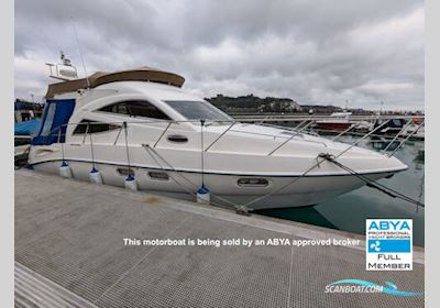 Sealine International F34 Motorboat 2004, with Volvo TAMD 41B engine, United Kingdom
