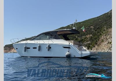 Sealine SC 35 Motorboat 2010, with Volvo Penta D4 300 engine, Italy