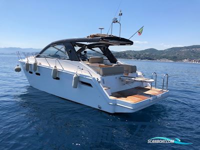 Sealine SC 35 Motorboat 2010, with Volvo Penta D4 300 engine, Italy