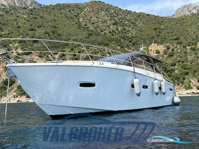 Sealine SC 35 Motorboat 2010, with Volvo Penta D4 300 engine, Italy