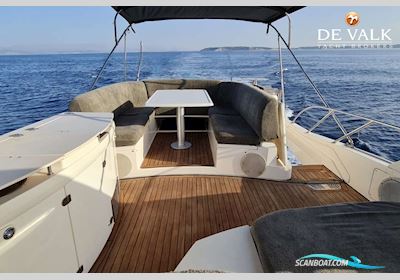 Sealine T50 Motorboat 2006, with Cummins engine, Greece