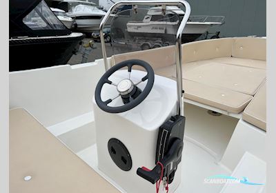 Searider sloep 500 Retro Motorboat 2021, with Mariner engine, The Netherlands
