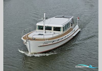 Serious Yachts Gently Low Bridge 45 Sedan Motorboat 2013, with Vetus Deutz engine, The Netherlands