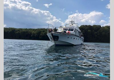 Shalimara 82 Motorboat 1972, with 900 HP Mtu-Diesel engine, Denmark