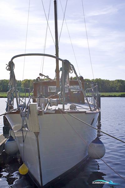 Silver Klassiek Motorjacht 12.80 Tsdy Motorboat 1935, with 2x Bmc<br />2x Commander Mkii engine, The Netherlands