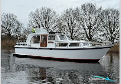 Smelne 1000 Motorboat 1980, with Peugeot engine, The Netherlands