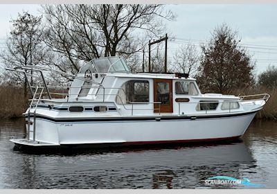 Smelne 1000 Motorboat 1980, with Peugeot engine, The Netherlands