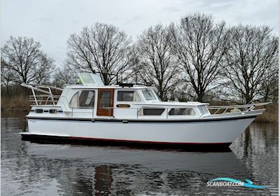 Smelne 1000 Motorboat 1980, with Peugeot engine, The Netherlands