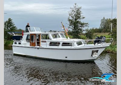Smelne Kruiser 1020 AK Motorboat 1979, with Peugeot Dtp50 engine, The Netherlands