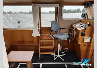 Smelne Kruiser 1020 AK Motorboat 1979, with Peugeot Dtp50 engine, The Netherlands