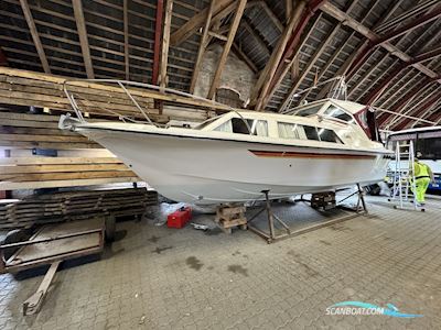 Sterling Sabra 28 Motorboat 1977, with Volvo Penta
 engine, Denmark