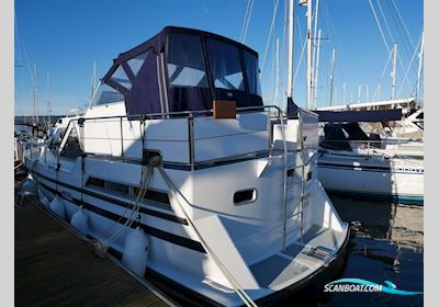 Stevens 1060 Ambassador Motorboat 1995, with Perkins Sabre M135 engine, United Kingdom