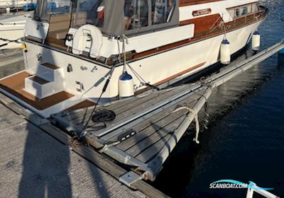 Storebro Royal Cruiser 34 Biscay Motorboat 1982, with Tamd 40a engine, Sweden