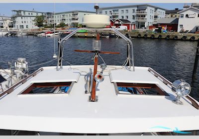 Storebro Royal Cruiser 34 Motorboat 1975, with Perkins engine, Sweden