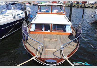 Storebro Royal Cruiser 34 Motorboat 1975, with Perkins engine, Sweden