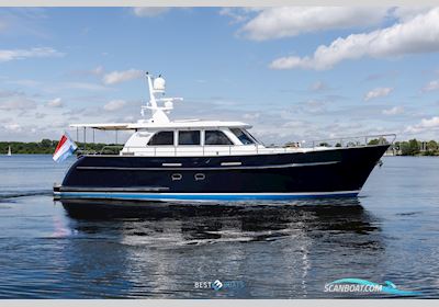 Sturiër 500 CS Motorboat 2006, with Iveco Staat Bekend om Betrouwbare en Krachtige Dieselmotoren Die Veel Worden Toegepast in de Professionele Scheepvaart. De Motoren Leveren Sterke Pre engine, The Netherlands