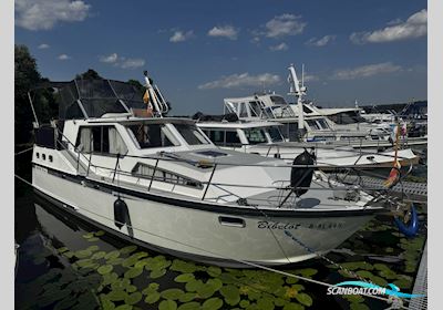 Success 108 Ultra Motorboat 1992, with Ivevo 6-Zylinder engine, Germany