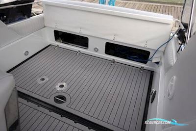 Sunseeker 28 Offshore Motorboat 1986, with Mercruiser engine, United Kingdom