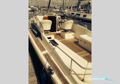 Swordsman Marine Swordsman 30 Motorboat 2005, with Iveco 400 Series 6 Cylinder 440hp With Jet Drive engine, United Kingdom