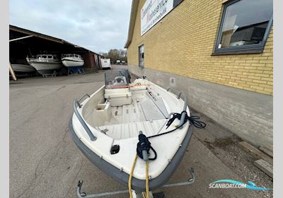 Terhi 6020 (2002) med Yamaha 25 HK (2001) + trailer & udstyr – Nyserviceret – 45.000 kr Motorboat 2002, with Yamaha engine, Denmark