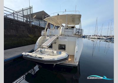 Trader  535 Signature Motorboat 2003, with Yanmar CXM GTE2 engine, United Kingdom