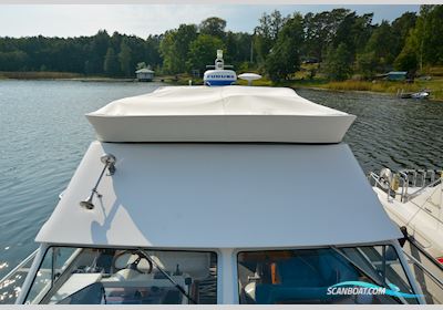 Tristan 315 Flybridge Motorboat 2000, with Volvo Penta Kad43 P/DP engine, Finland